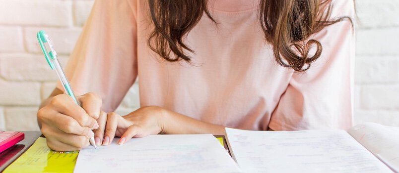 How Your Year-End Bonus Is Taxed